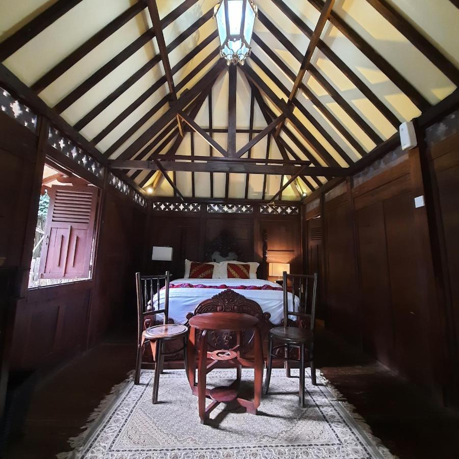 The Lodge Maribaya Cikareumbi Экстерьер фото