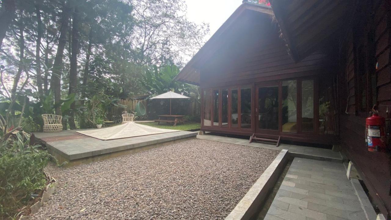 The Lodge Maribaya Cikareumbi Экстерьер фото